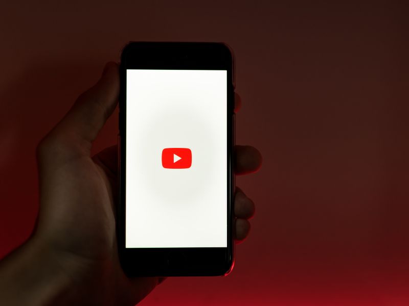 YouTube jadi platform media sosial teratas