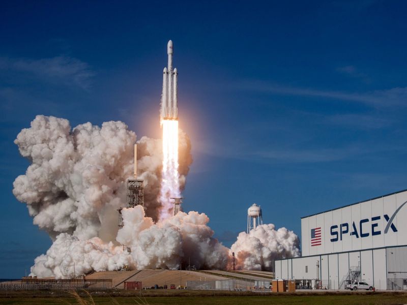 SpaceX temukan penyebab kegagalan Falcon 9