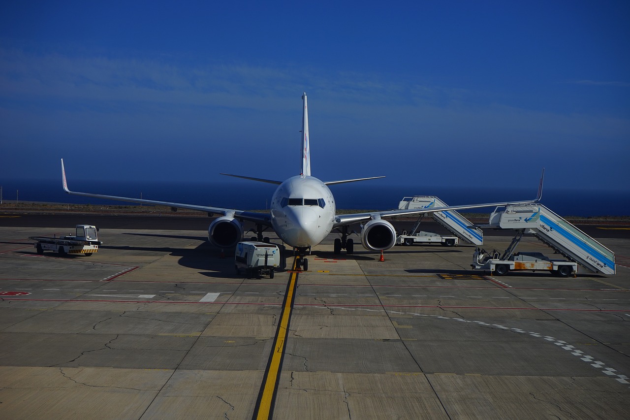 Kerjasama United Airlines dan SpaceX: Internet cepat pesawat