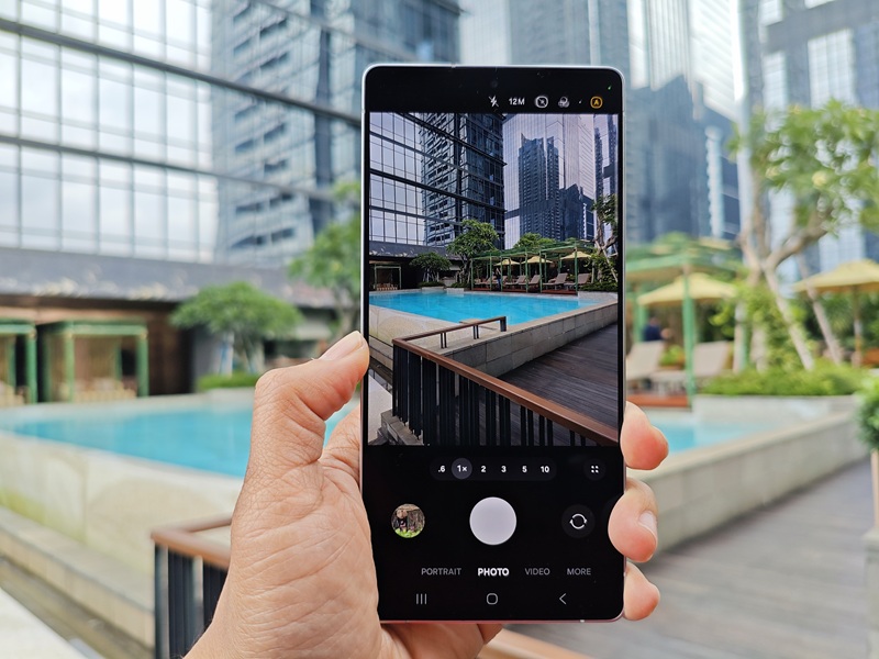 Asyiknya memotret pakai kamera Samsung Galaxy S25 Ultra