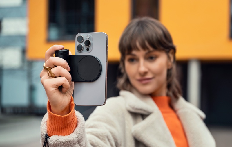 Pengalaman fotografi Leica di iPhone dengan Leica LUX Grip