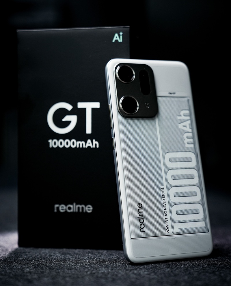 realme pamer smartphone dengan baterai 10.000mAh