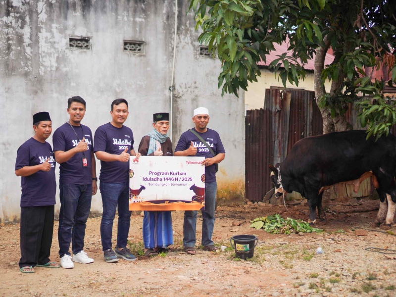Berbagi kebahagiaan di Idul Adha 1446H, Telkomsel bagian 660 hewan kurban