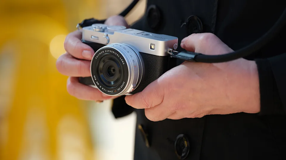 Fujifilm X-E5 resmi rilis dengan sensor 40 megapiksel