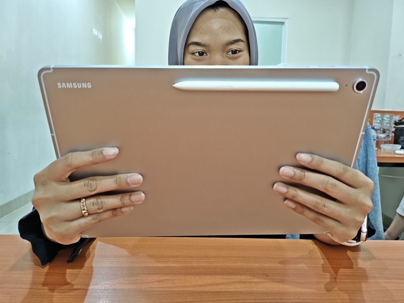 Review Samsung Galaxy Tab S10 FE+, tablet pintar dengan AI lengkap