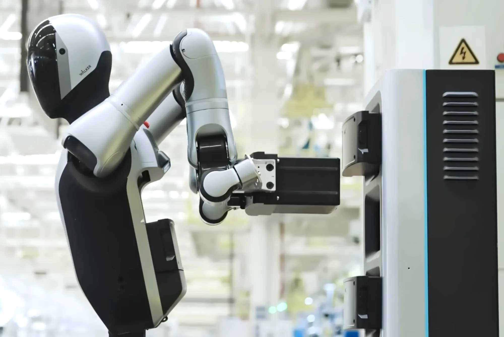 Robot ini bisa ganti baterai sendiri