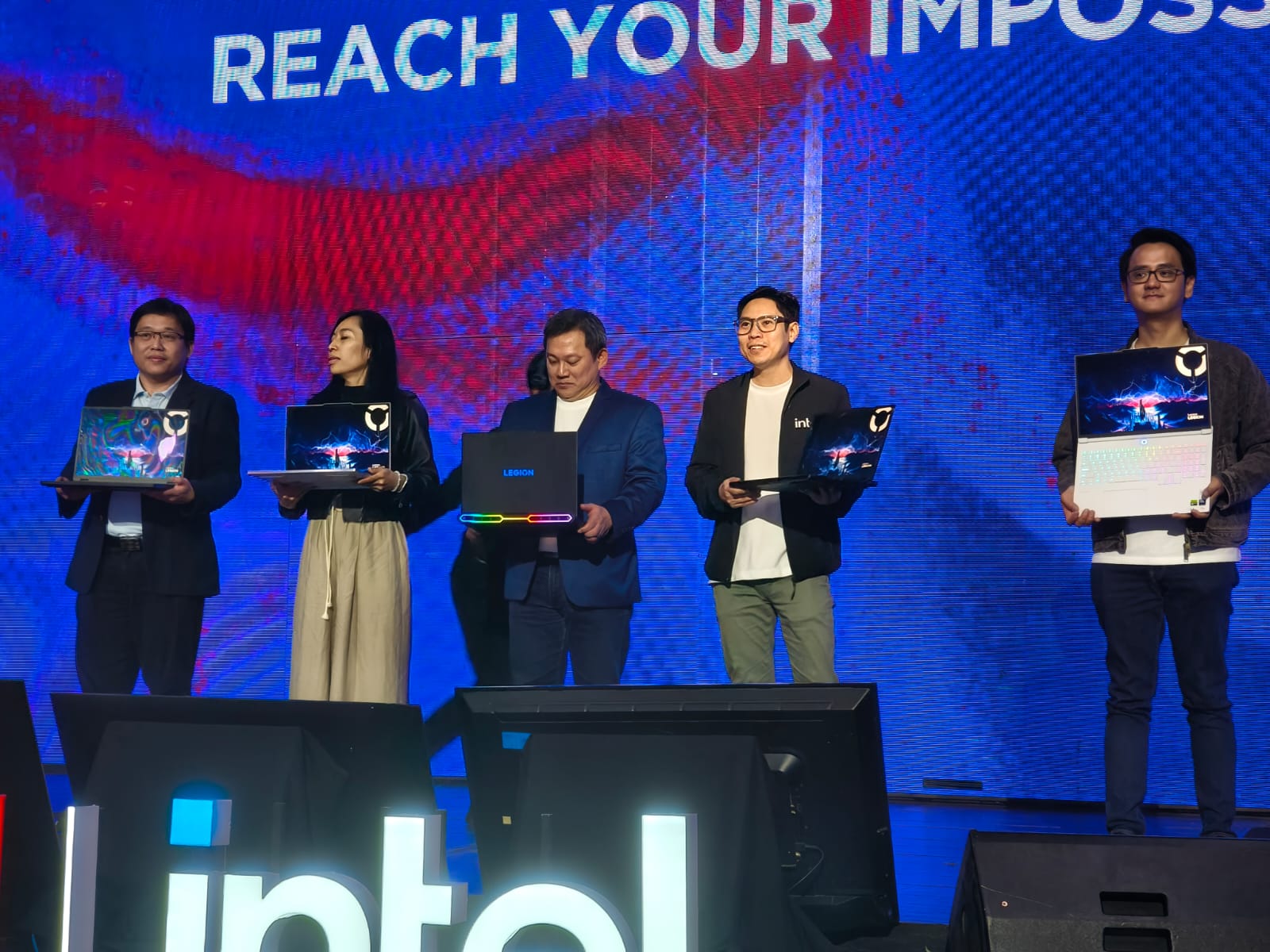 Lenovo hadirkan Legion ekosistem di Indonesia, bawa laptop, pc, dan peripheral baru