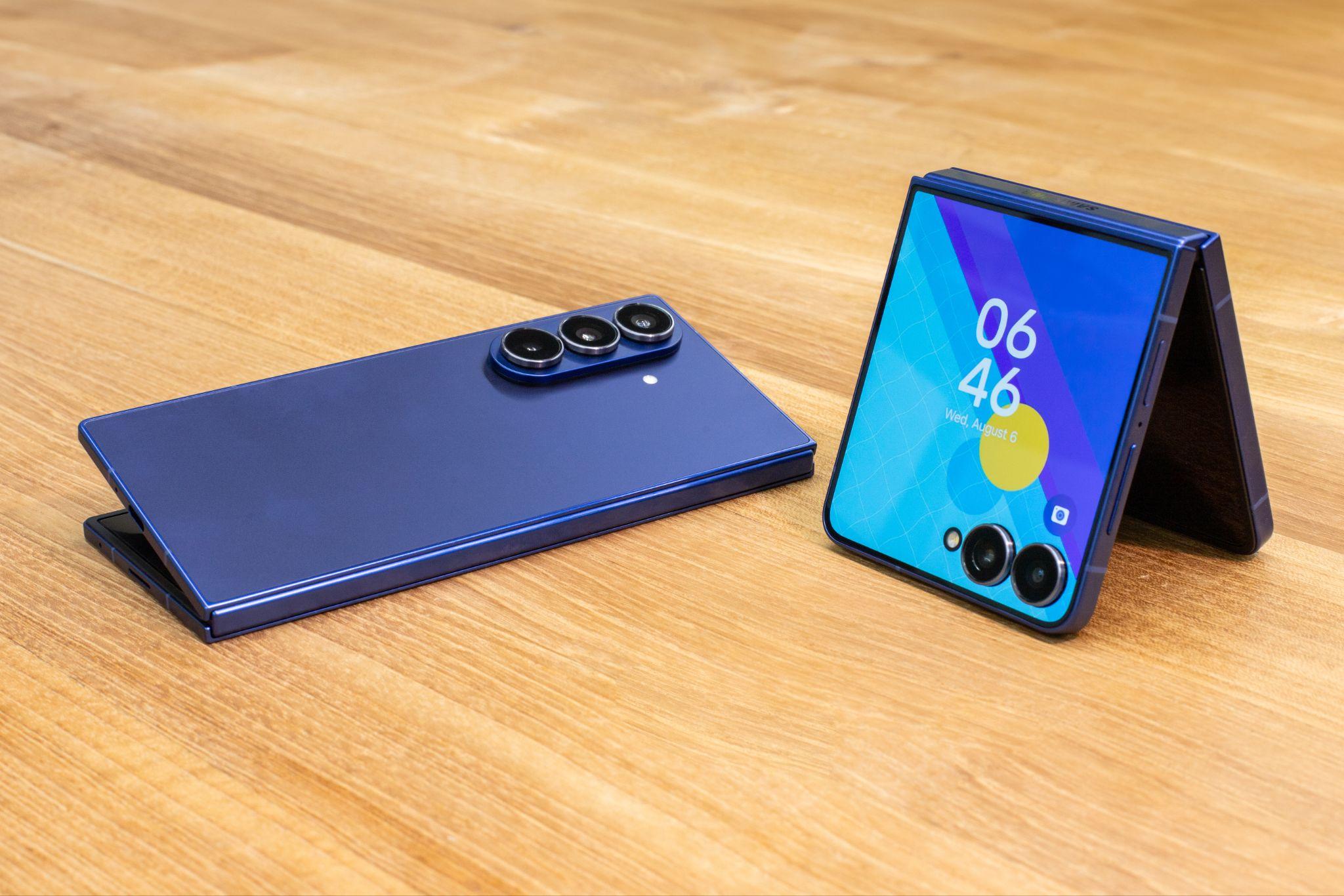 Bebas khawatir dari kerja hingga hangout dengan Samsung Galaxy Z Fold7 & Z Flip7 yang tipis dan kuat