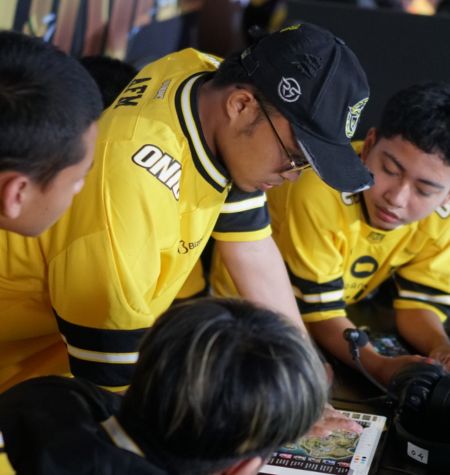 ONIC Jadi Tim Indonesia Pertama Lolos ke Grand Finals FFWS SEA 2025 Fall