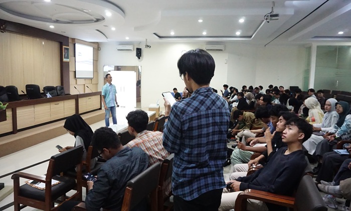 AdaKami Edukasi Mahasiswa UNS tentang Fintech Lending yang Bertanggung Jawab