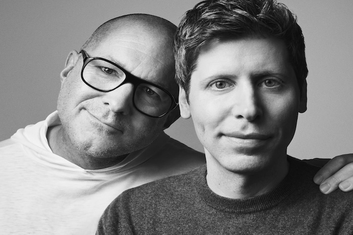 Sam Altman dan Jony Ive Bocorkan Model Perangkat AI Baru, Sederhana dan Tanpa Layar