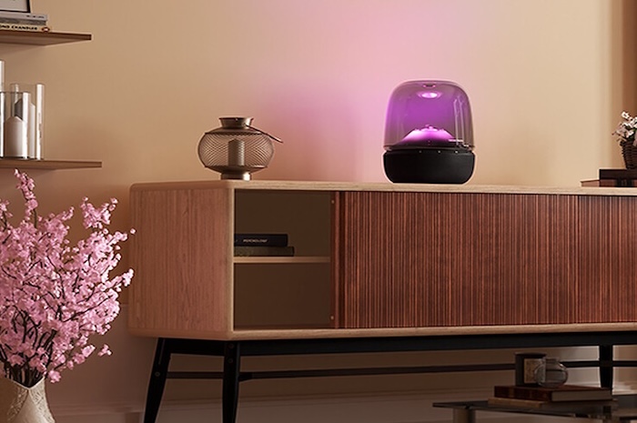 Harman Kardon Aura Studio 5 Meluncur, Hadir dengan Desain Ikonik dan Efek Cahaya yang Lebih Beragam