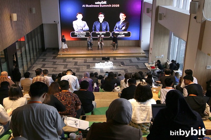 Bisnis Mulai Tinggalkan “Mobile-First”, Otomatisasi AI Ambil Alih Hingga 80% Pertanyaan Pelanggan