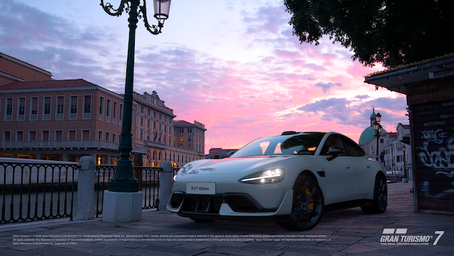 Xiaomi SU7 Ultra Siap Tancap Gas di Lintasan Virtual Gran Turismo 7