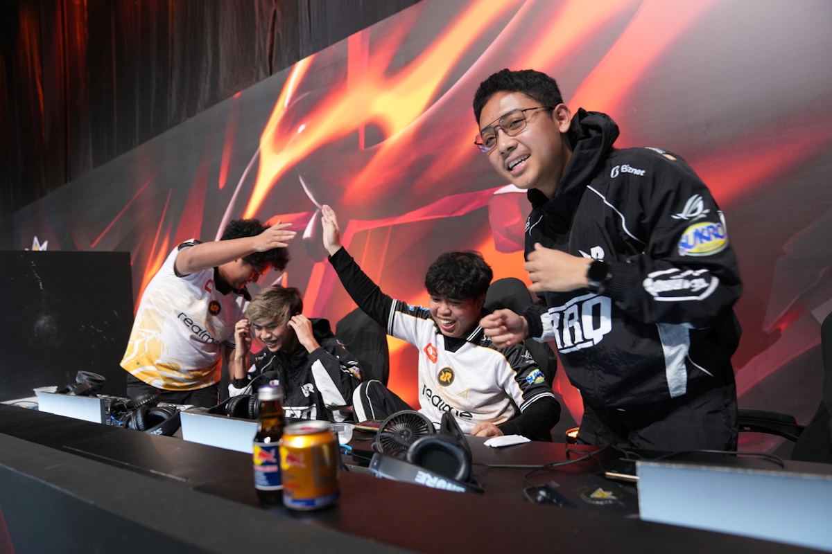 RRQ Kazu Menggila, Tiga Wakil Indonesia Dekati Tiket Grand Finals FFWS SEA 2026 di Pekan Penentuan